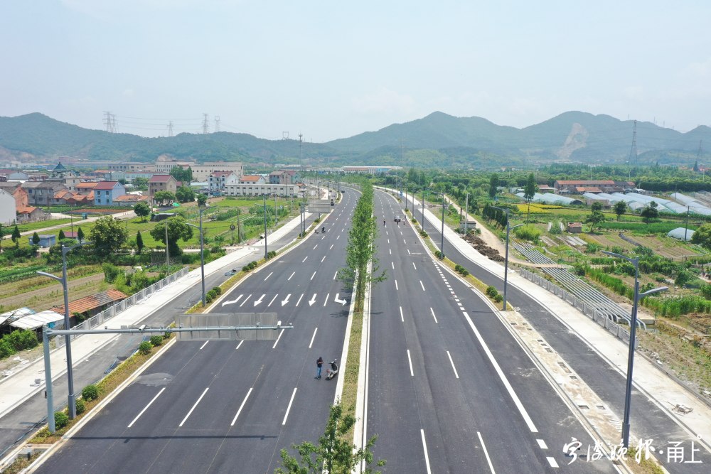 Extension ouest de Beilun Huangshan Road (Xiaojiajiang Road - Fuchunjiang Road) officiellement ouverte à la circulation