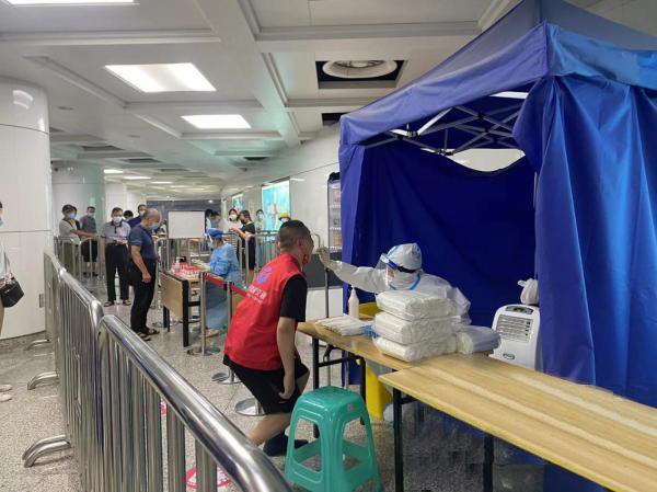 La station de métro de Ningbo peut également être testée pour les acides nucléiques et est ouverte deux fois par jour