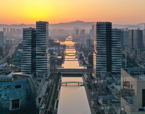 Croissance du PIB de 62 milliards de yuans, au 12e rang en Chine ! L'économie de Ningbo a fait preuve de résilience au premier semestre