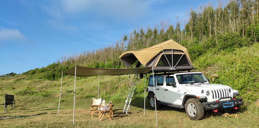La tente de toit de voiture est-elle pratique ?