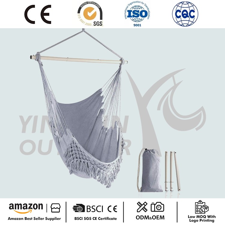 Chaise hamac suspendue à pompons
