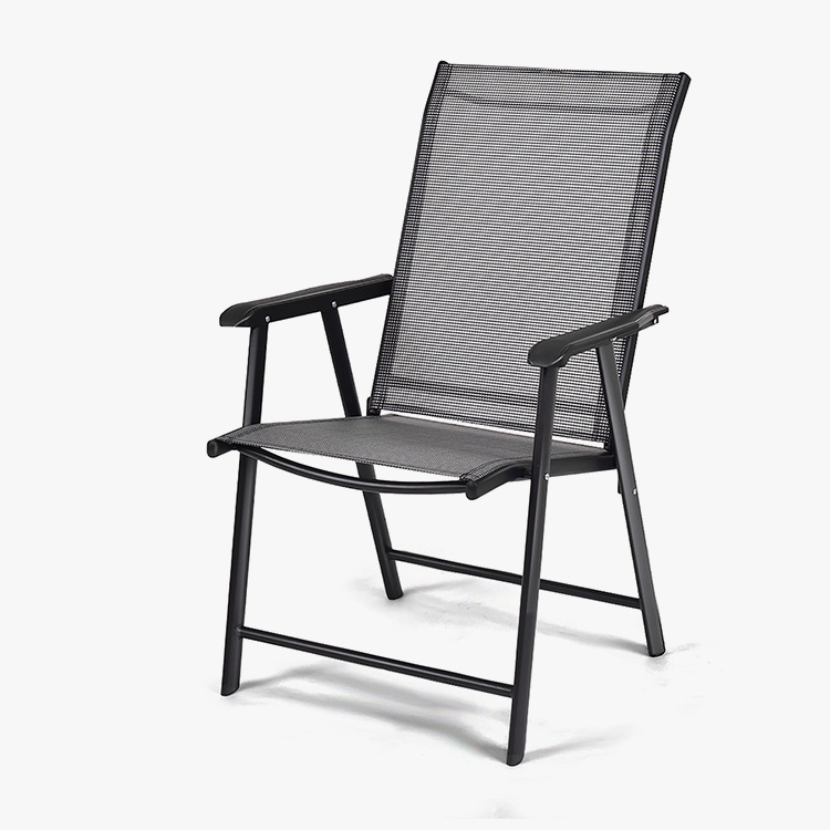 Terrasse pliante de patio avec chaises de salle à manger à accoudoirs
