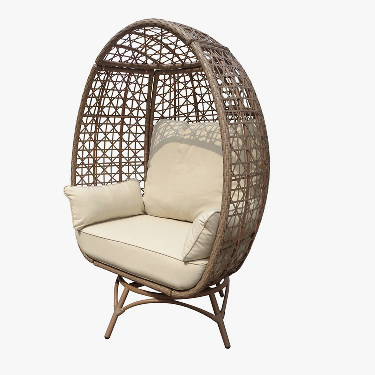 Chaise d'œuf pivotante en osier d'extérieur